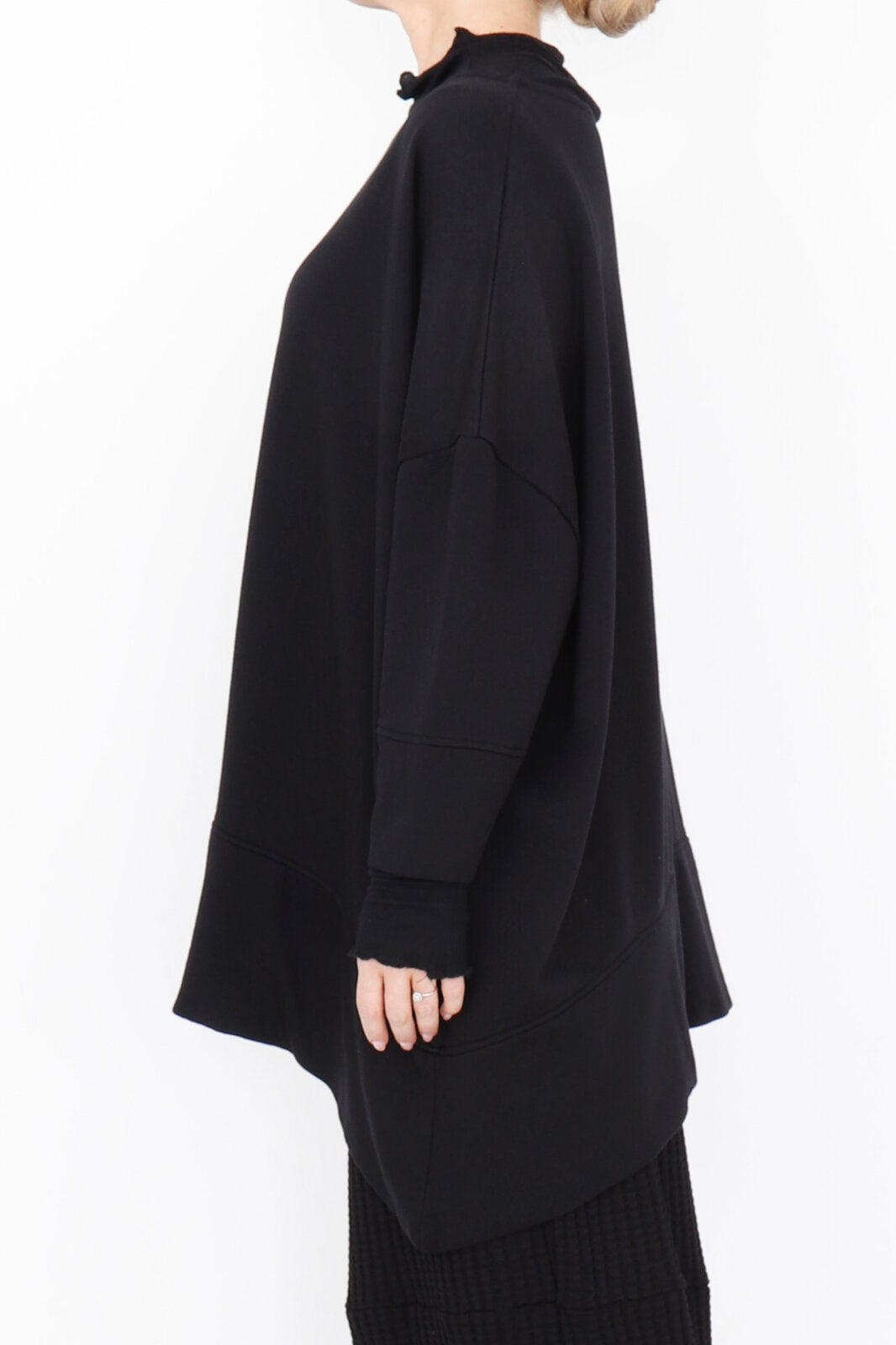 Sort Aarhus Oversized Blouse 2157