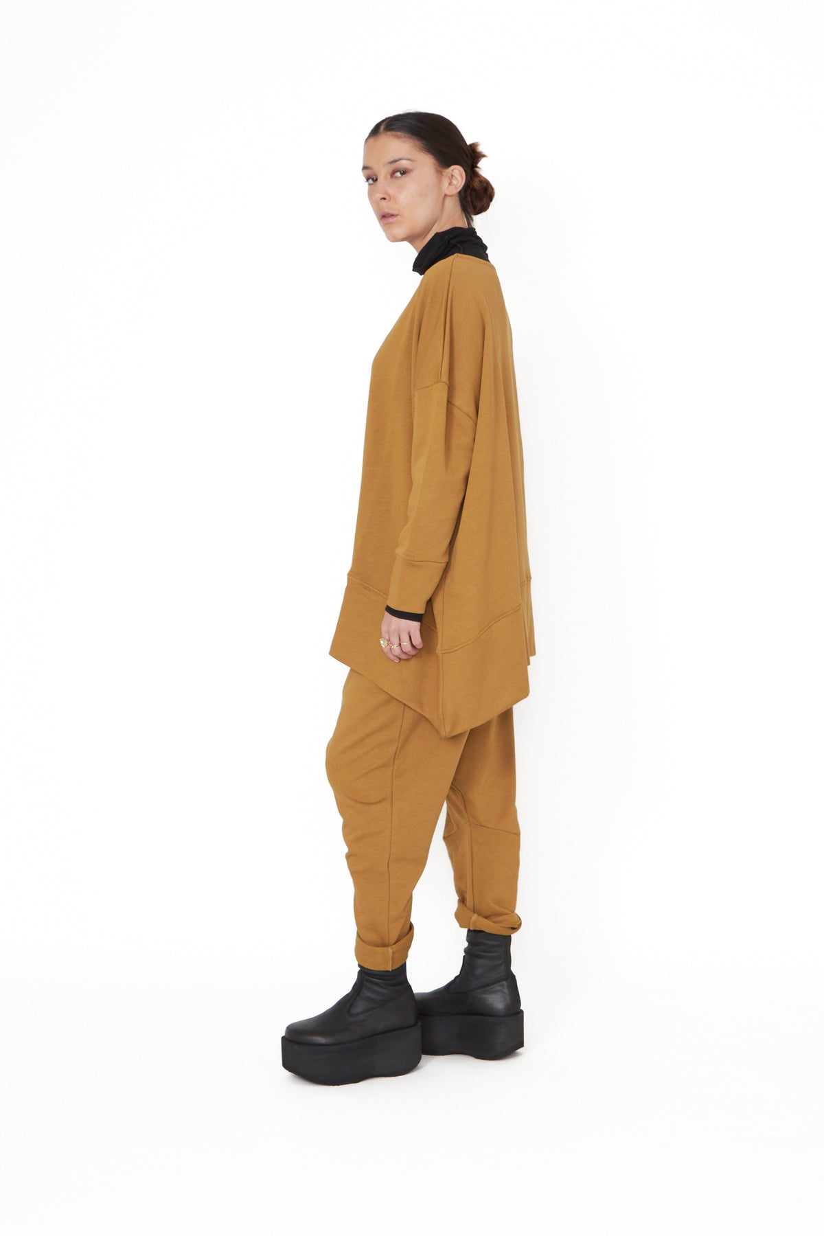 Sort Aarhus Oversize Peysa Ambra