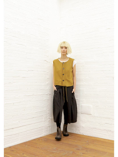Lurdes Bergada M26-804 Vesti Mustard