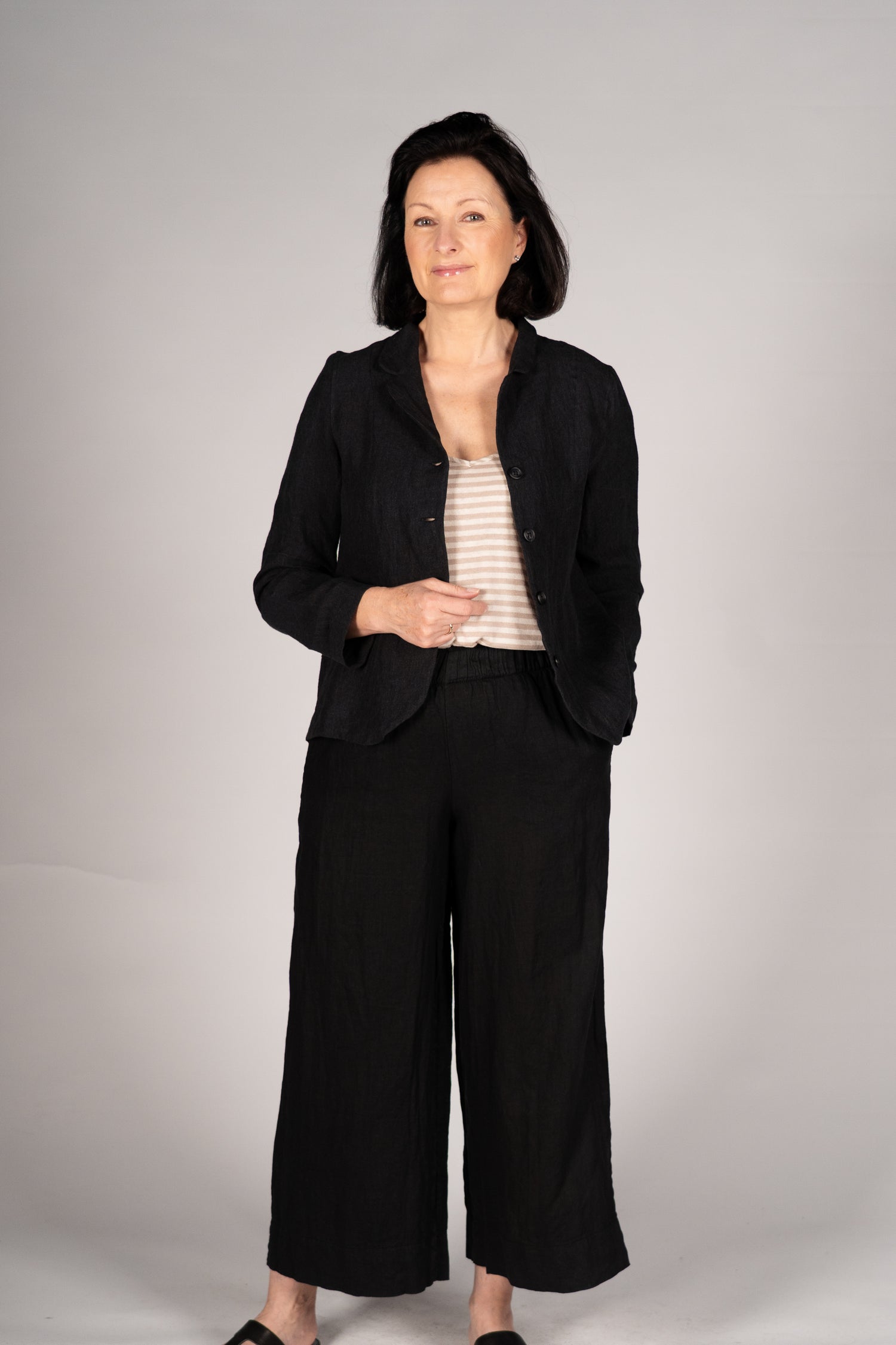 Mama B Jakki Adel J Svartur