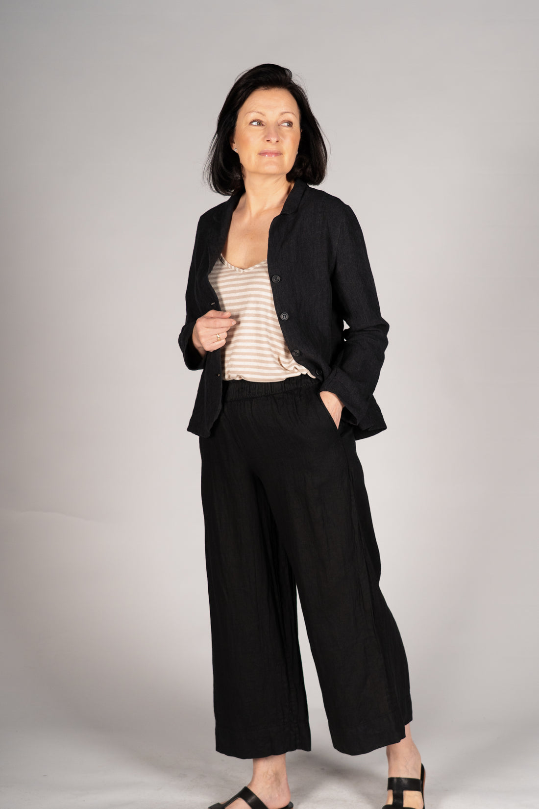 Mama B Jakki Adel J Svartur