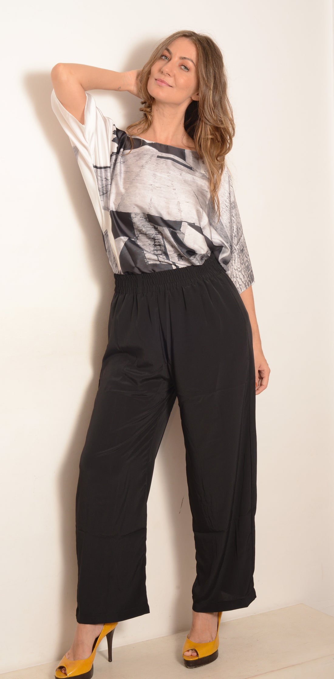 Alessa Straight Trousers Svartar
