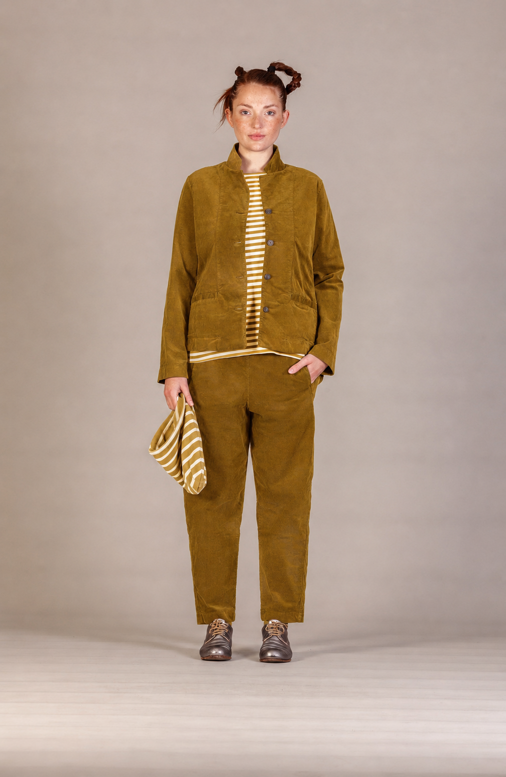 Mama B Aprile Jakki Caramello
